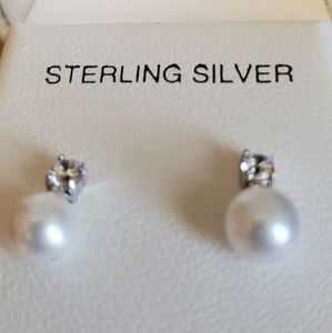 Pearl & rhinestone earrings